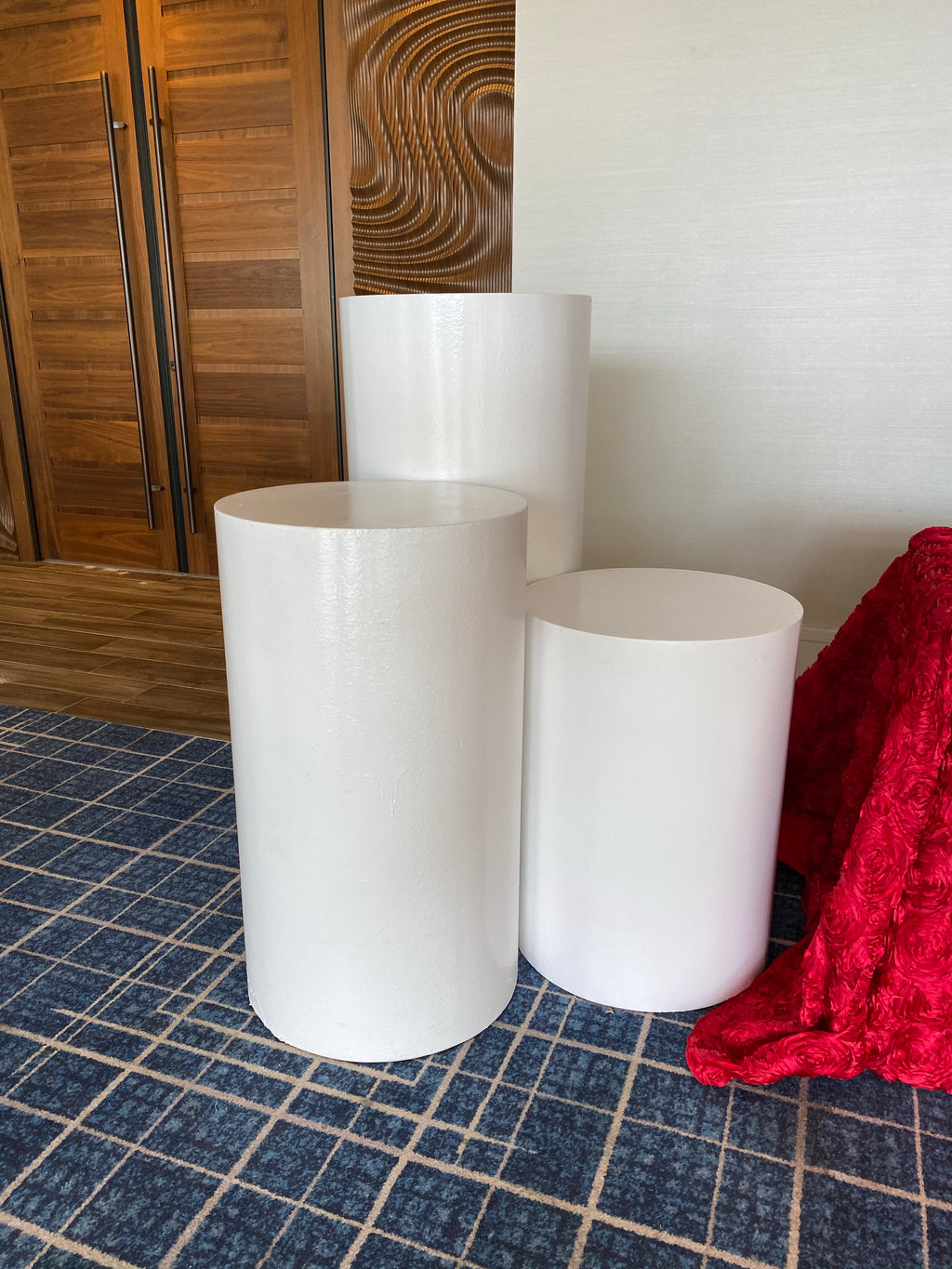 3 Foot White Cylinder
