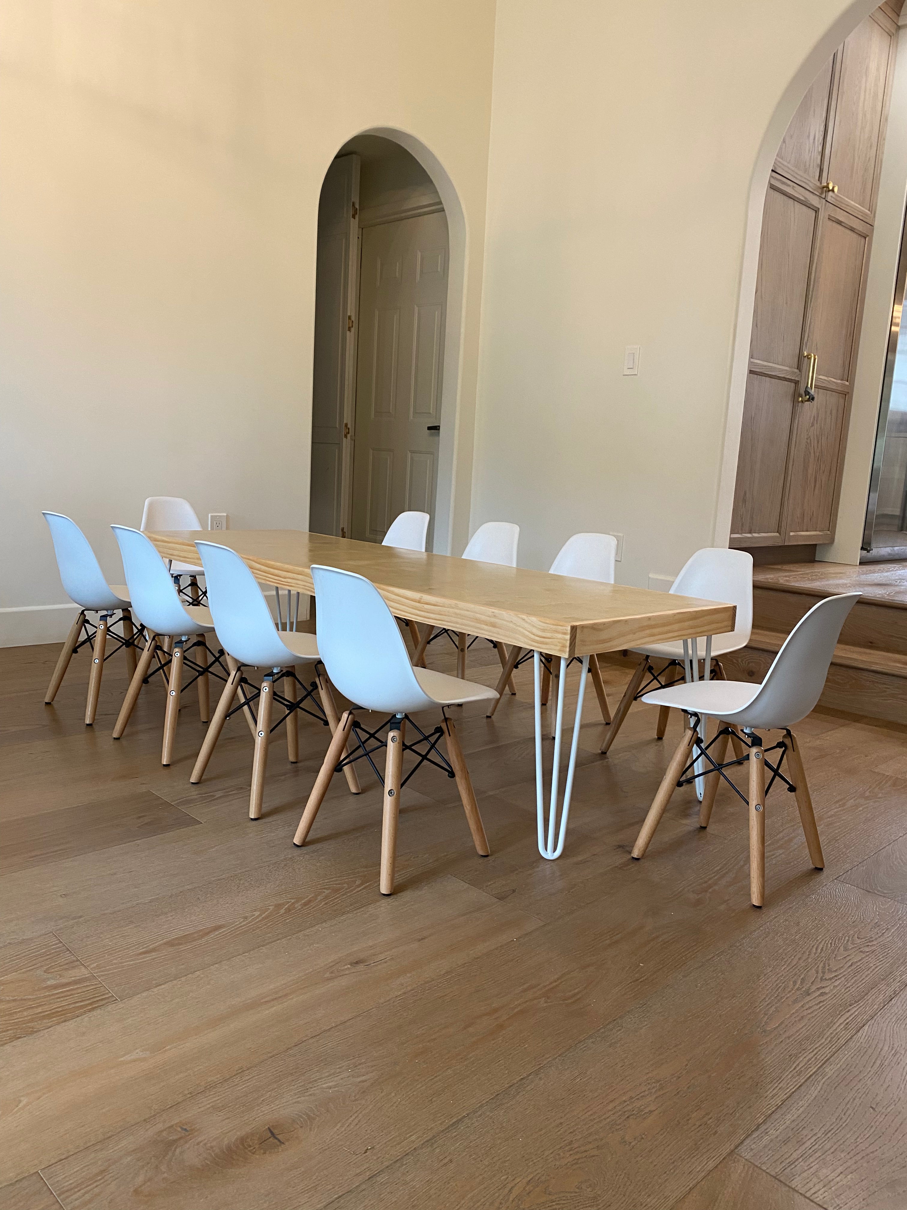 Kids White Gebo Brock Chair