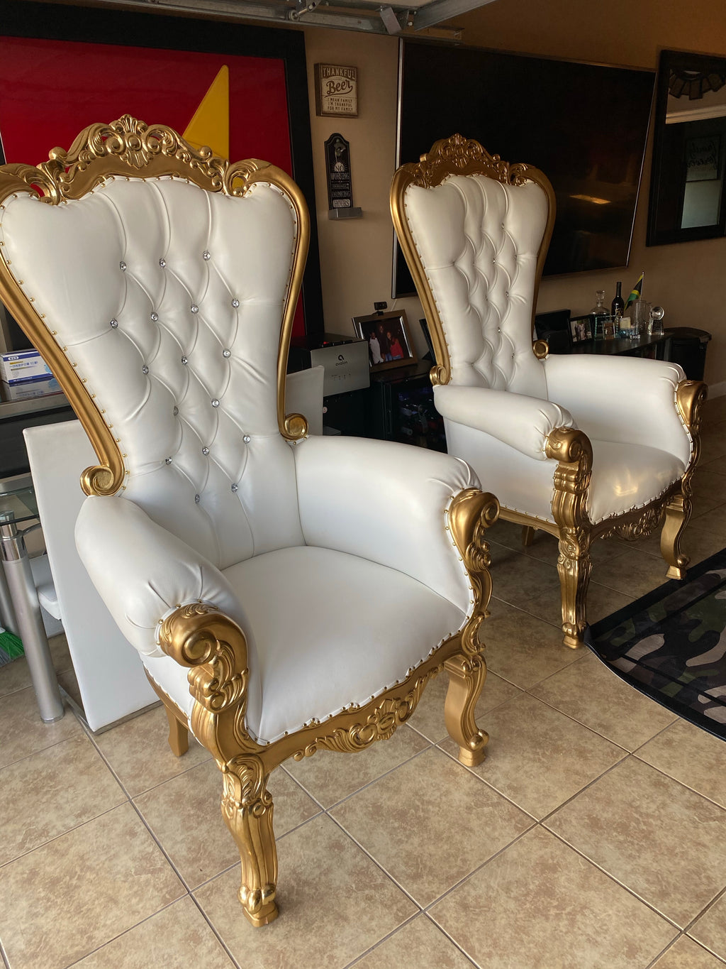 Adult Gold & White Royal Chair