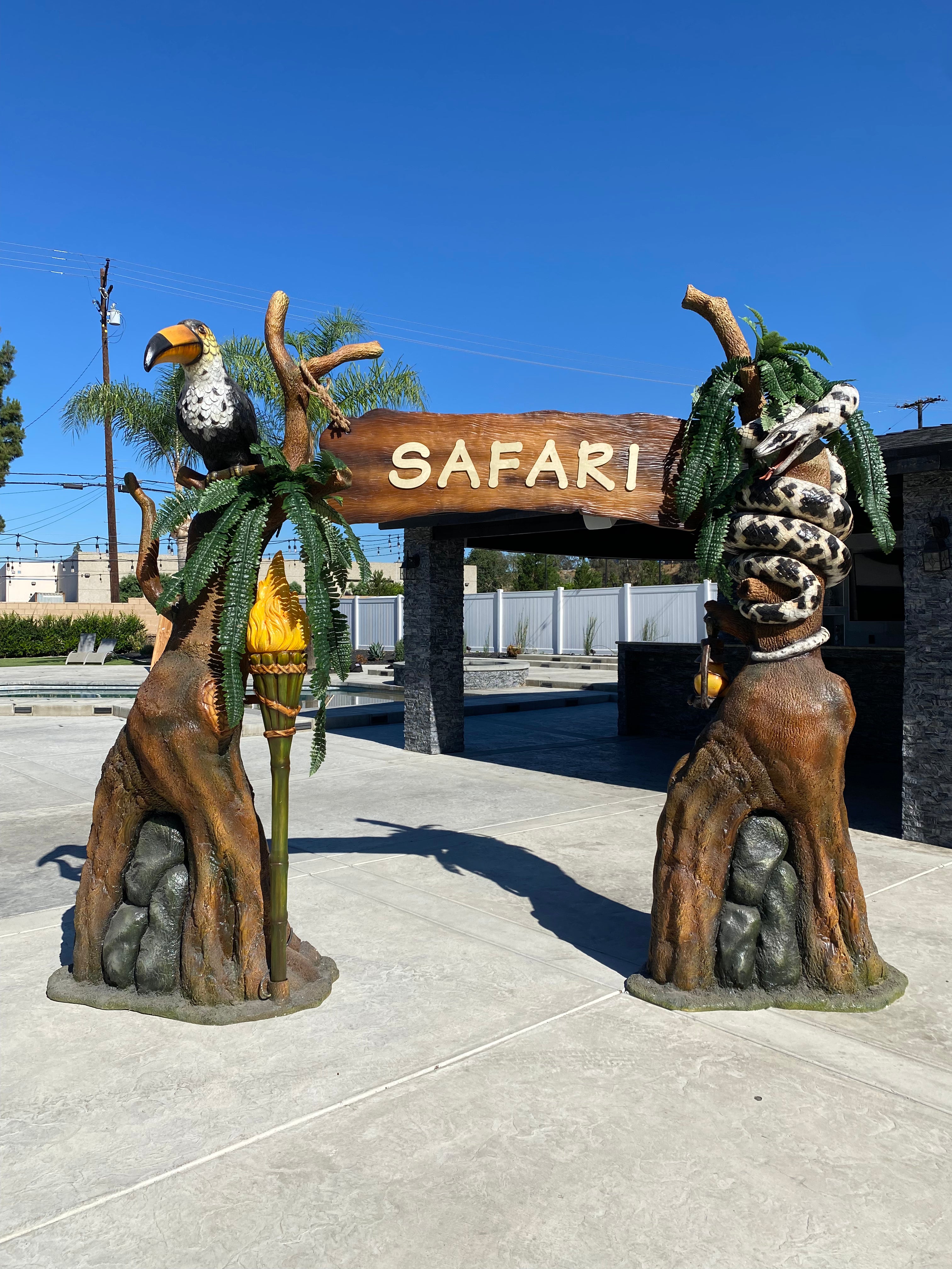 Large Safari Arch