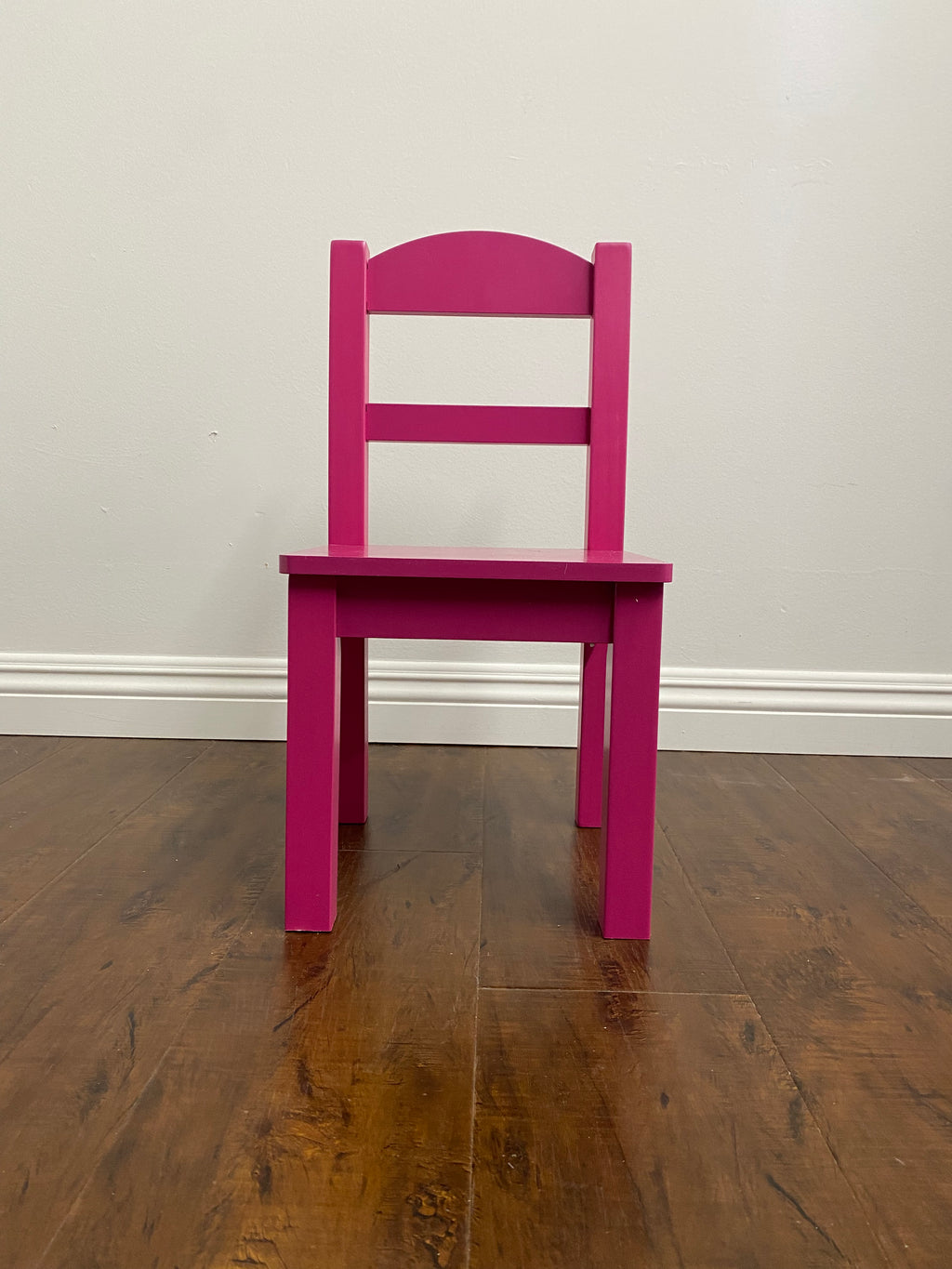 Kids Hot Pink Aztlan Chair