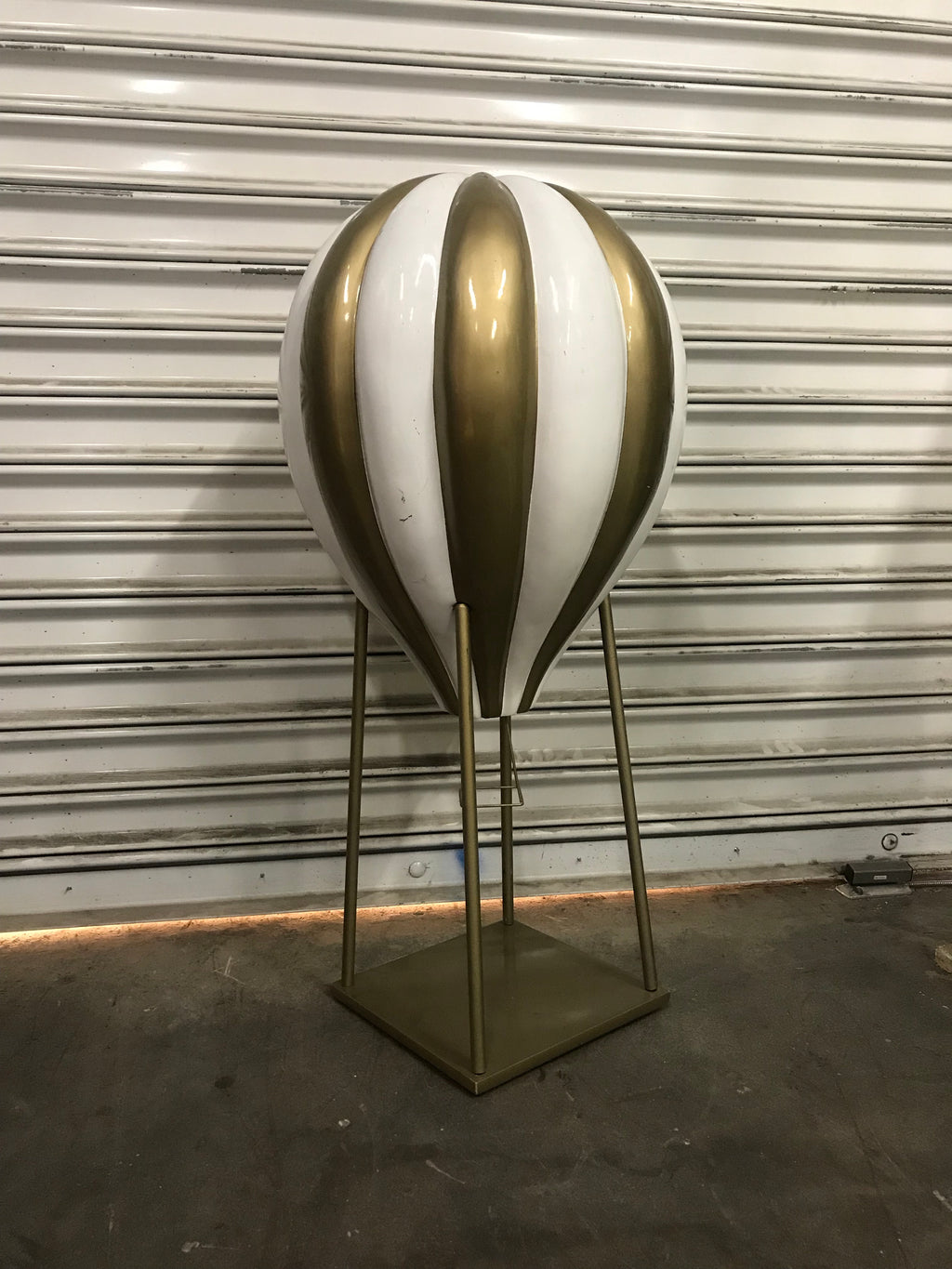 Gold & White Hot Air Balloon