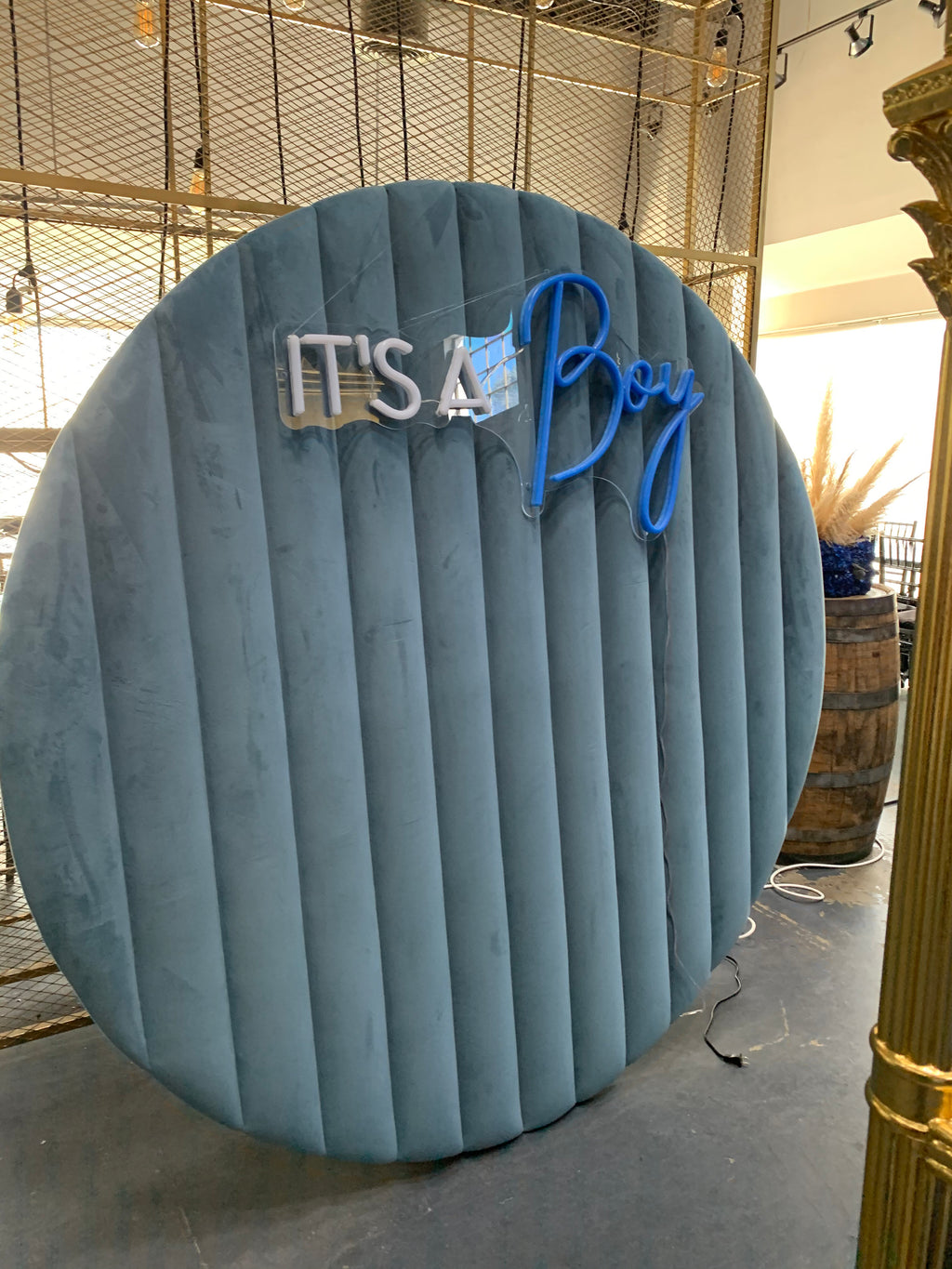 It’s A Boy Blue Velvet Circle Backdrop Package