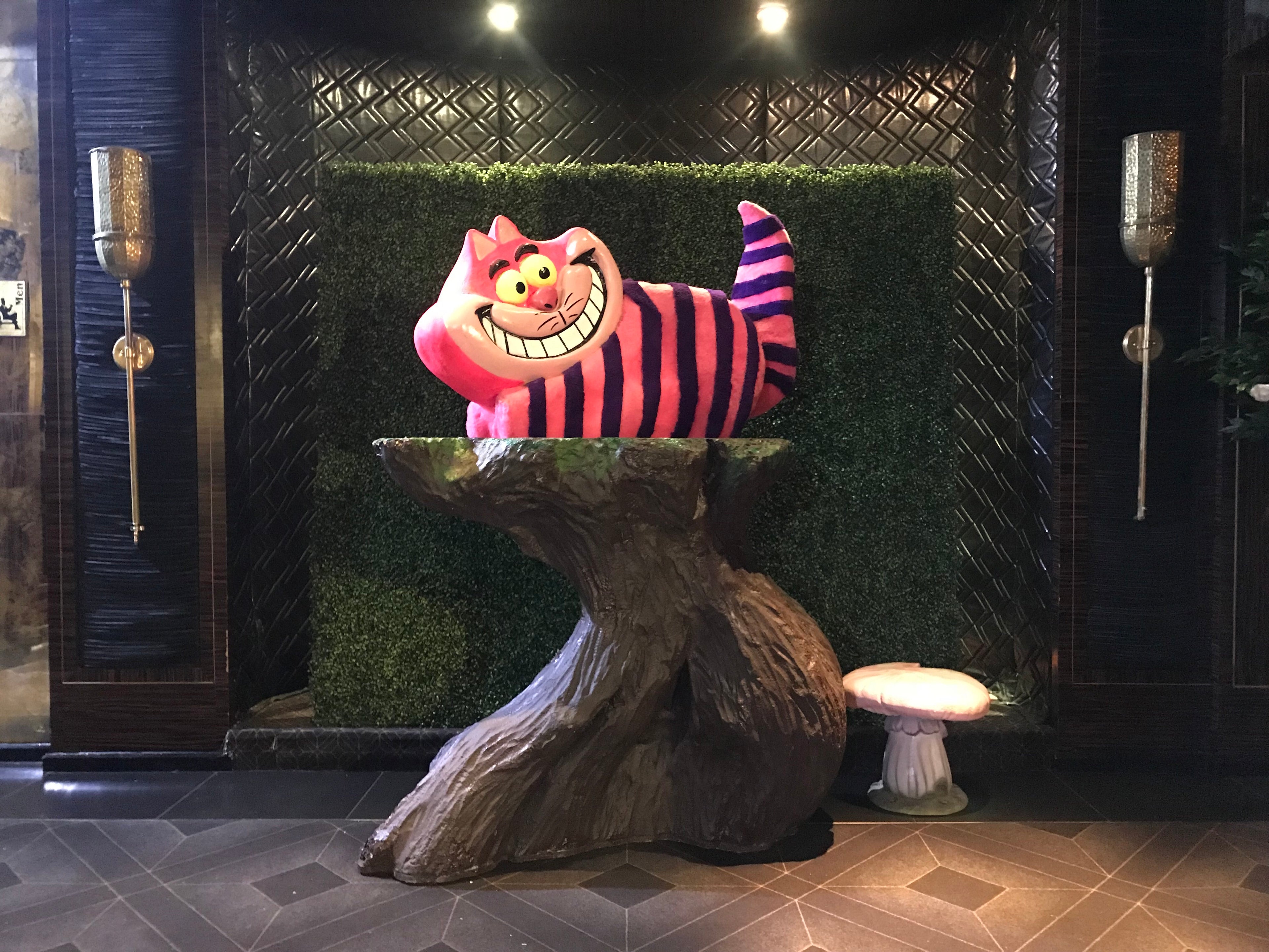 Cheshire Cat with Tree Stump