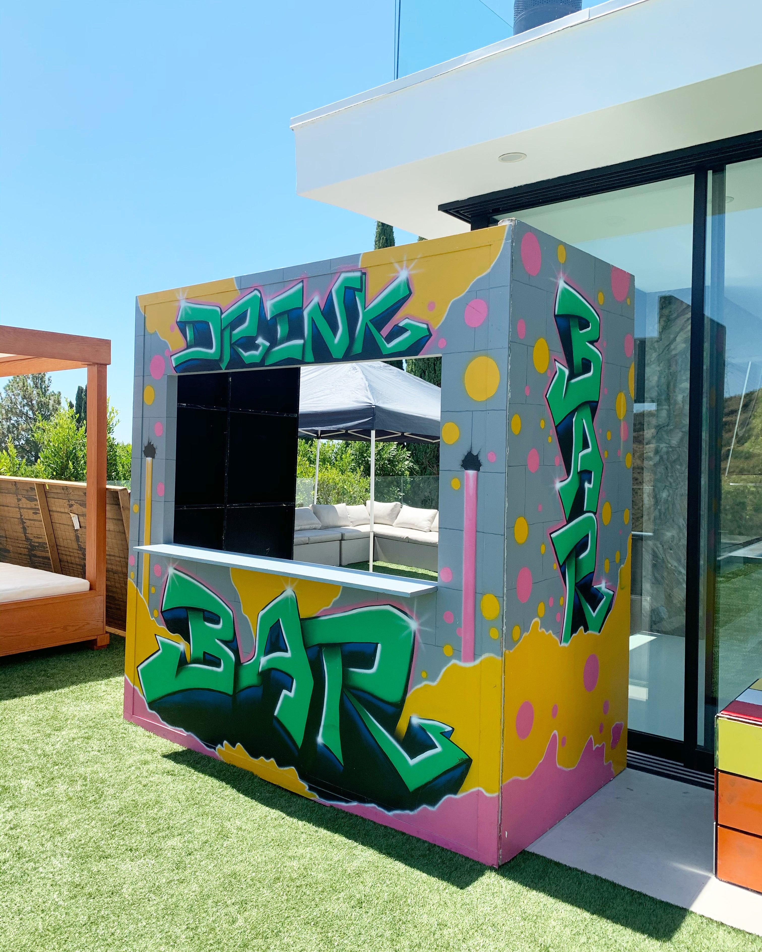 Graffiti Drink Bar