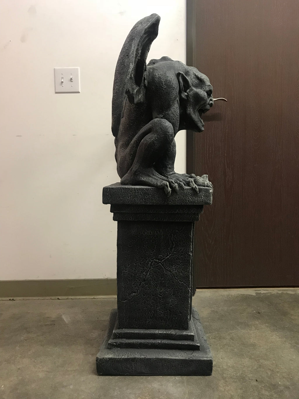 Gargoyle Pedastal