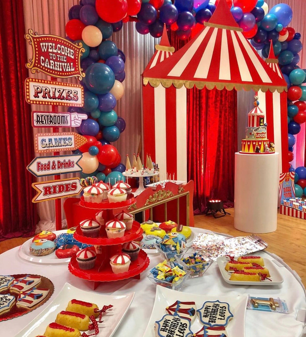 Red Carnival Welcome Sign