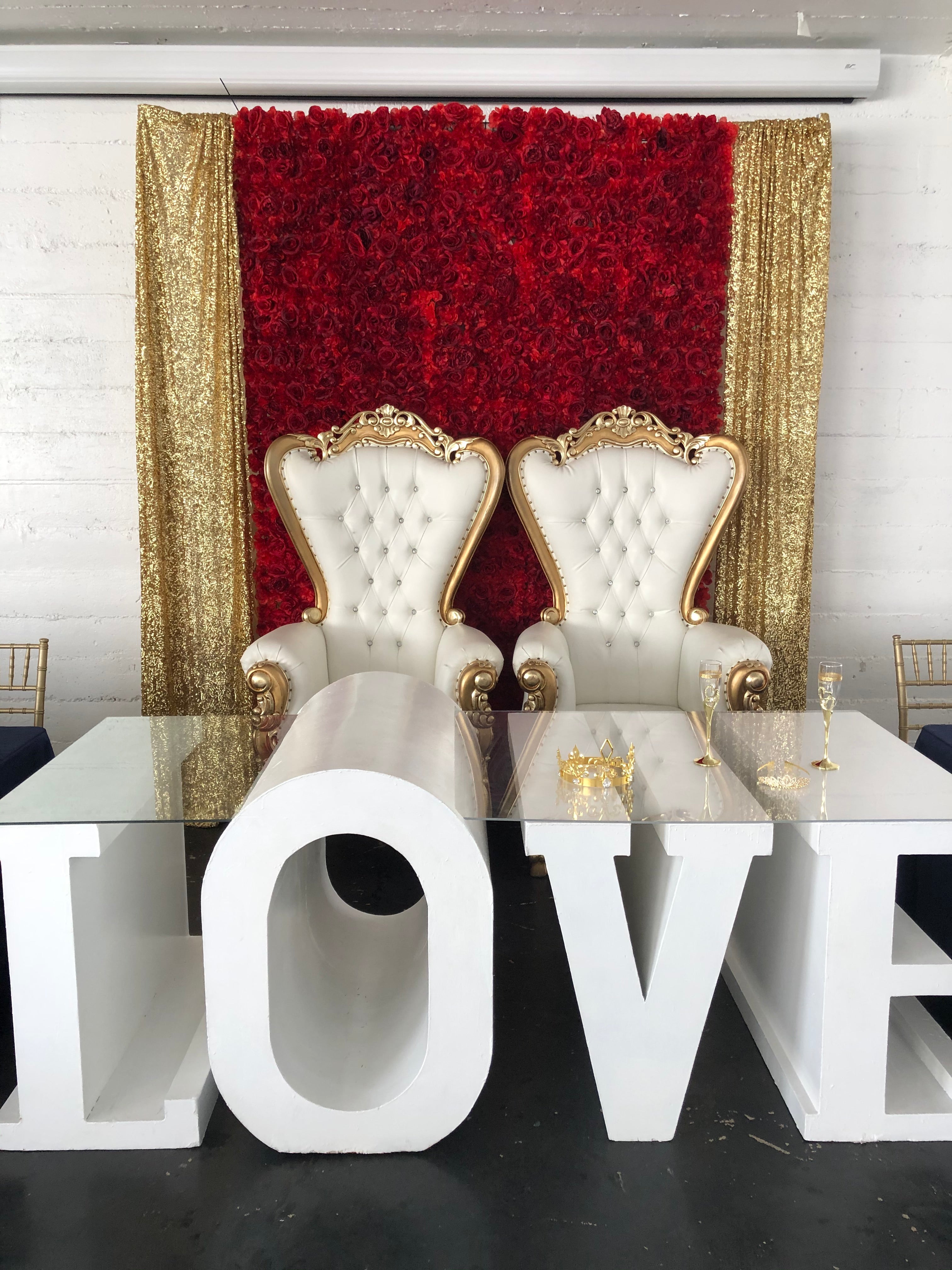 Adult Gold & White Royal Chair