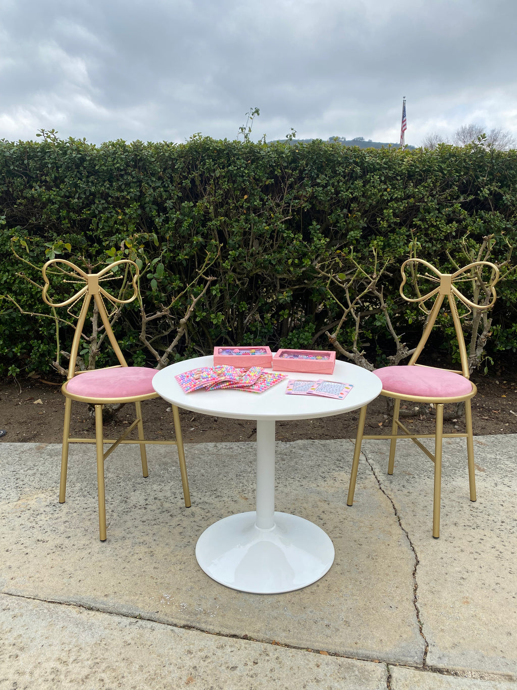 Kids Modern White Round Table