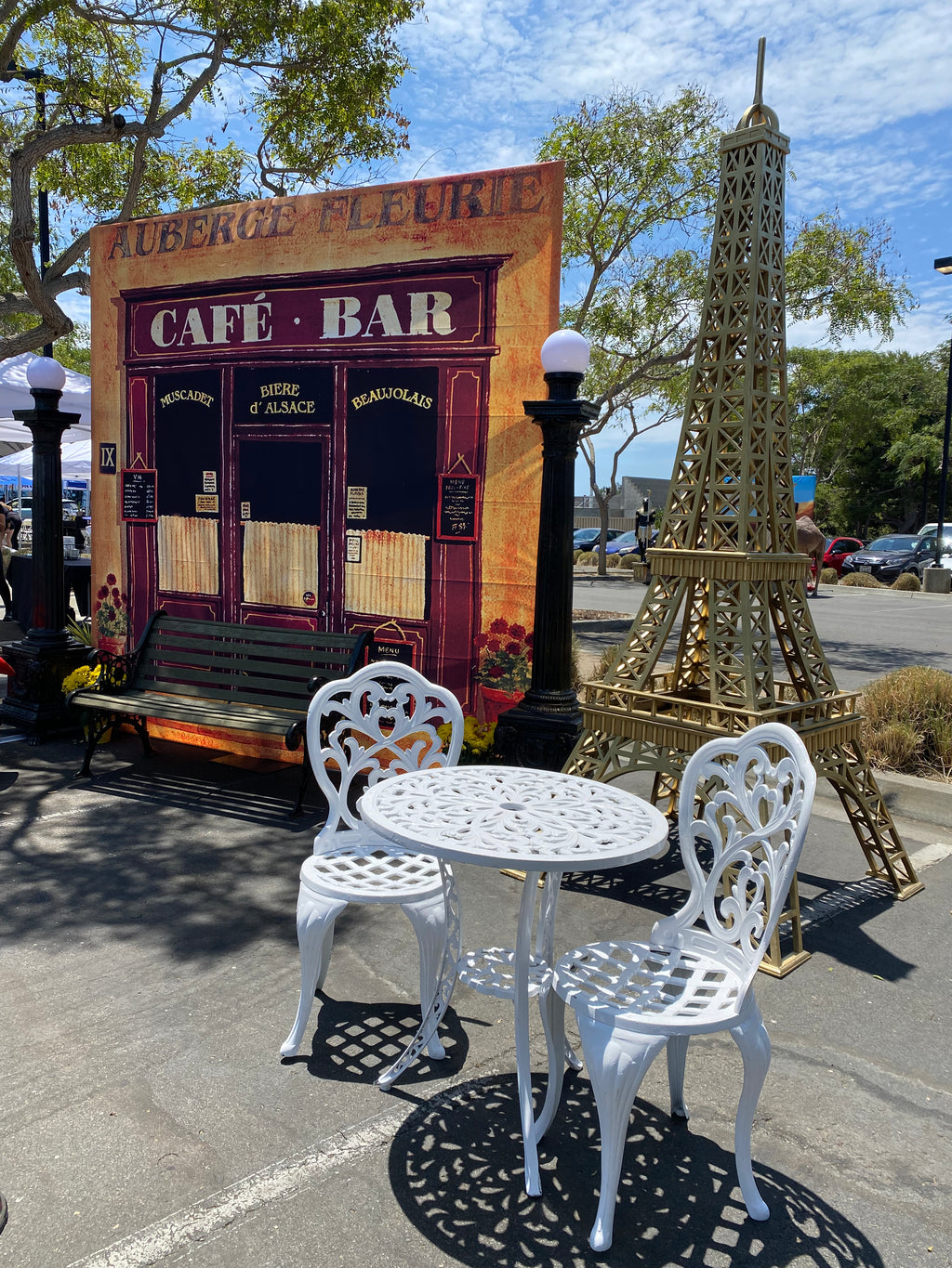Large Gold Paris Eiffel Tower