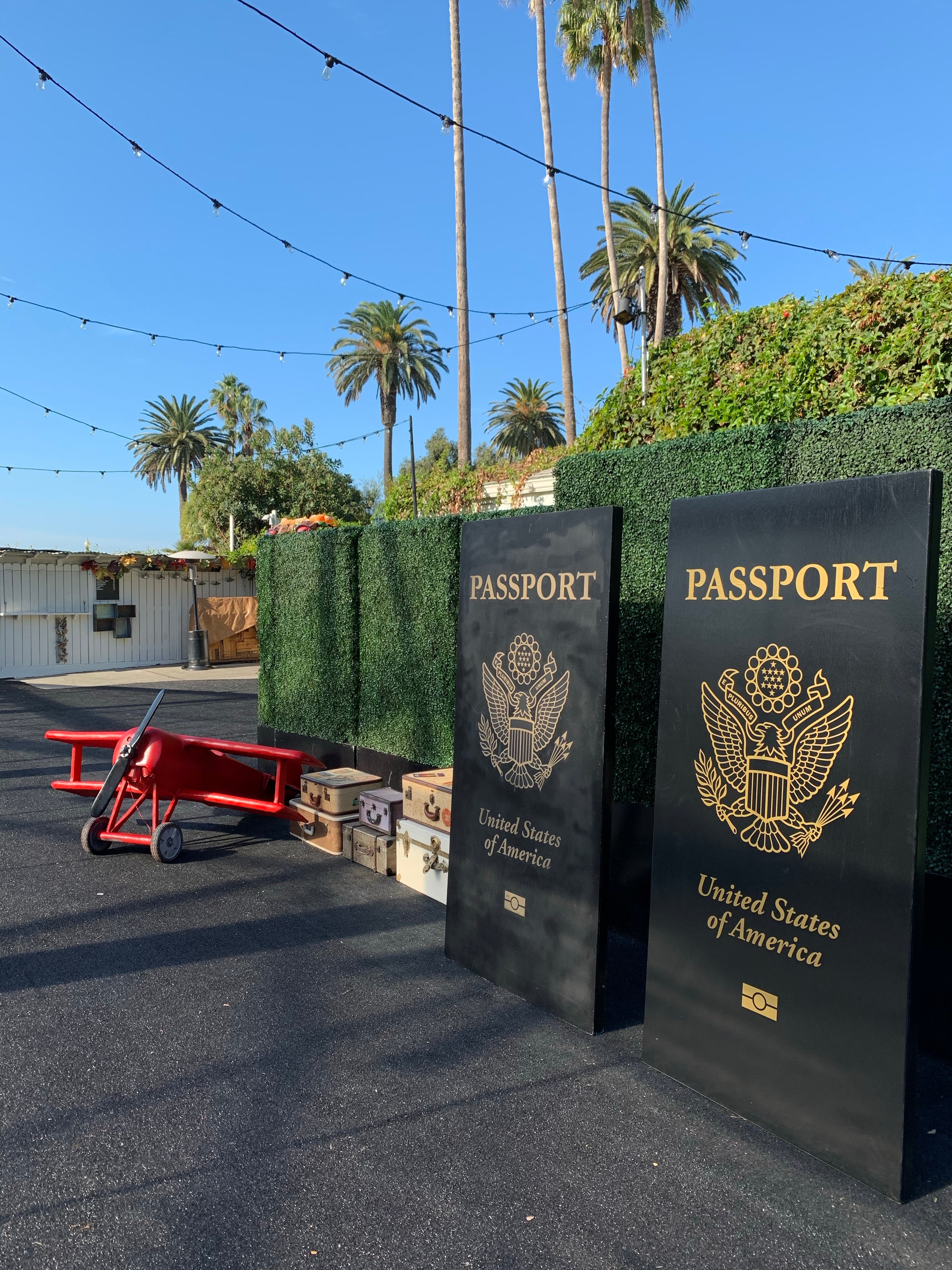 Dark Brown Vintage Travel Suitcase