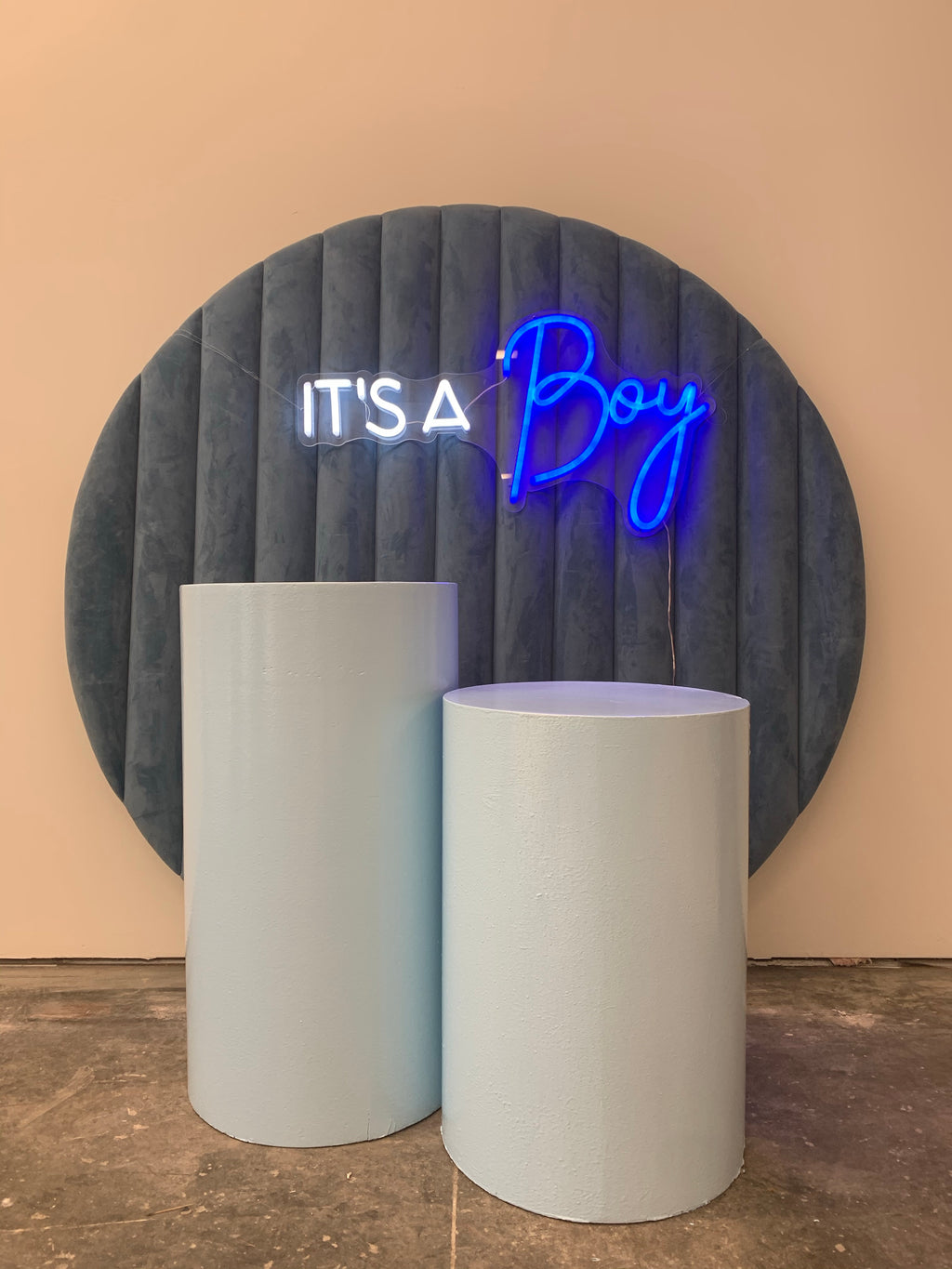 It’s A Boy Blue Velvet Circle Backdrop Package