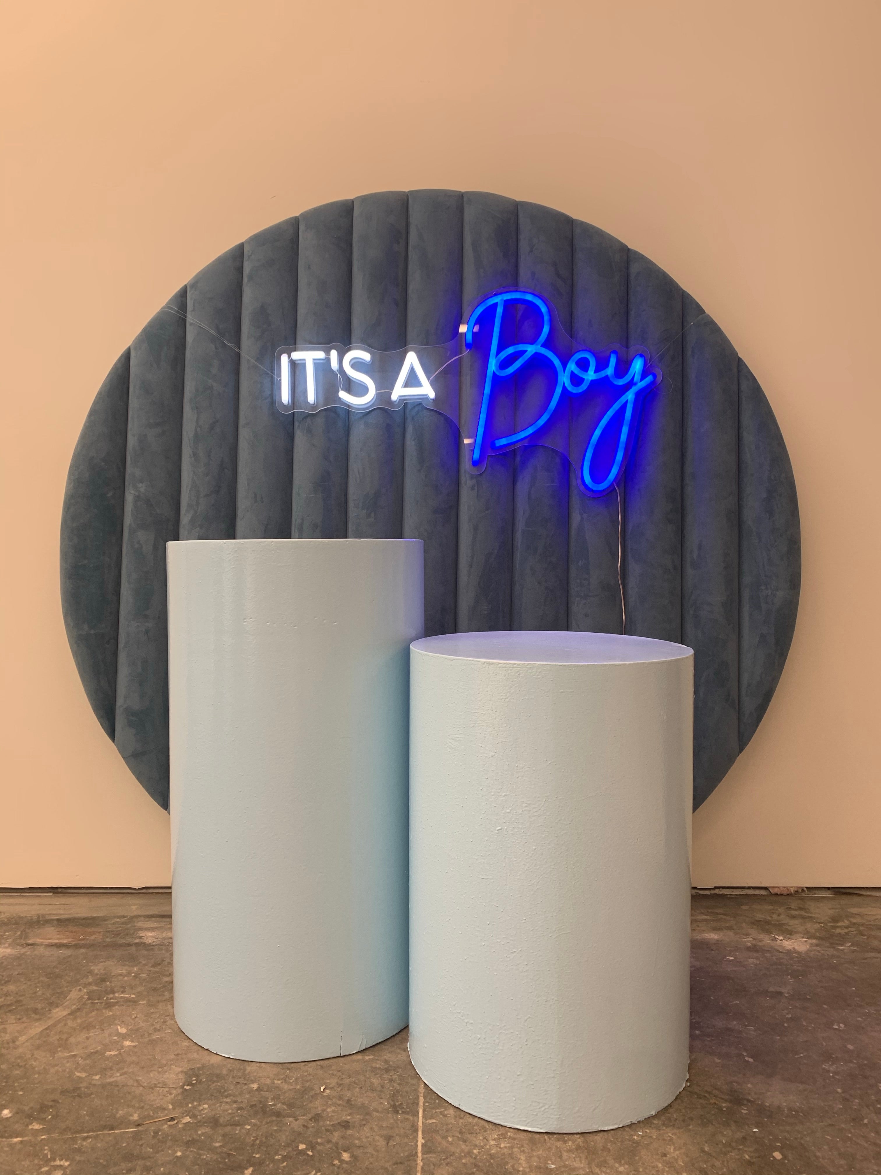 It’s A Boy Blue Velvet Circle Backdrop Package