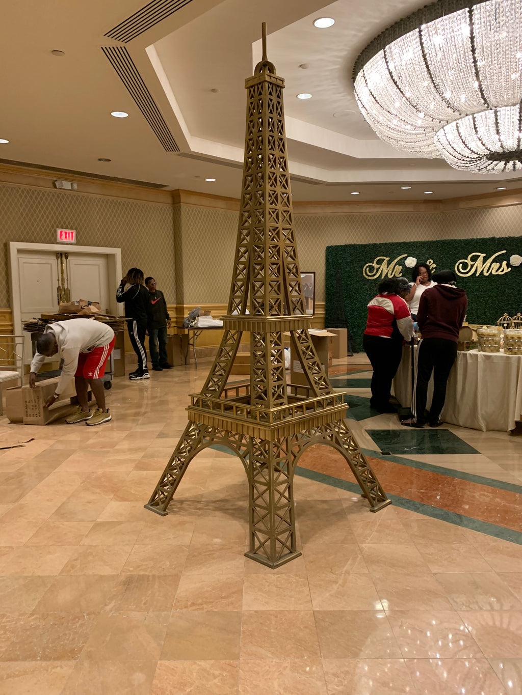 Large Gold Paris Eiffel Tower